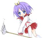  akino_ochiba blue_eyes blush hair_ribbon hiiragi_tsukasa kneehighs lucky_star mop open_mouth pink_neckwear purple_hair ribbon ryouou_school_uniform school_uniform serafuku short_hair skirt socks solo 