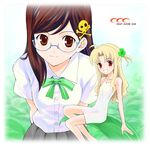  :3 :d blonde_hair blue-framed_eyewear brown_eyes brown_hair camisole clover four-leaf_clover glasses hair_ornament leaf long_hair minigirl multiple_girls open_mouth original red_eyes school_uniform shirotsumekusa sitting skull_and_crossbones skull_hair_ornament smile 