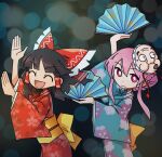  2girls abstract_background aqua_kimono black_hair blunt_bangs commentary floral_print floral_print_kimono hair_ribbon hair_tubes hakurei_reimu hand_fan hata_no_kokoro holding holding_fan japanese_clothes kimono looking_at_viewer multiple_girls paper_fan pink_eyes pink_hair print_kimono red_kimono red_ribbon ribbon straight_hair touhou yoiy_san 