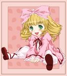  blonde_hair bow child dress drill_hair green_eyes hair_bow hina_ichigo long_sleeves mishima_toshihiro open_mouth pink_bow rozen_maiden sidelocks sitting solo 