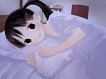  bangs bed black_hair brown_eyes game_cg indoors kusanagi_koyori looking_at_viewer lying makino_sanae natsukashi on_bed on_side pajamas pillow shelf shutter_shades side_ponytail solo 