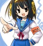  armband bangs blue_sailor_collar brown_hair hida_naria kita_high_school_uniform long_sleeves lowres sailor_collar school_uniform serafuku short_hair solo suzumiya_haruhi suzumiya_haruhi_no_yuuutsu 