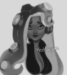  1girl artist_name breasts cleavage closed_mouth dark_skin female grey_background greyscale happy headphones highres iida_(splatoon) jpeg_artifacts large_breasts lips long_hair looking_at_viewer mezmaroon mole mole_under_mouth monochrome signature simple_background smile solo splatoon splatoon_(series) splatoon_2 tareme tentacle tentacle_hair upper_body 