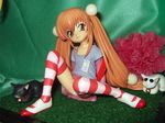  figure hair_bobbles hair_ornament kodomo_no_jikan kokonoe_rin long_hair photo red_hair shoes solo striped striped_legwear thighhighs twintails uwabaki very_long_hair wonder_festival wonder_festival_2007 