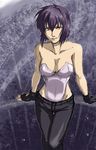  1girl android bare_shoulders breasts cleavage cyborg female fingerless_gloves ghost_in_the_shell gloves hips kusanagi_motoko large_breasts legs looking_at_viewer pants purple_hair rain red_eyes short_hair smile solo standing thighs yanami 