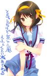  blue_skirt blush brown_hair hair_ribbon kage_yuu kita_high_school_uniform ribbon school_uniform serafuku skirt solo suzumiya_haruhi suzumiya_haruhi_no_yuuutsu 