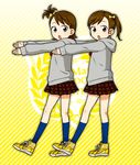  bad_id bad_pixiv_id brown_eyes brown_hair futami_ami futami_mami hanatsuka hood hoodie idolmaster idolmaster_(classic) idolmaster_2 long_hair multiple_girls plaid plaid_skirt short_hair siblings side_ponytail sisters skirt twins 