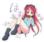 eating food long_hair mahou_shoujo_madoka_magica nora_kuro53 pocky ponytail red_eyes red_hair sakura_kyouko sitting solo 
