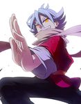  ahoge fighting_stance fubuki_atsuya grin inazuma_eleven inazuma_eleven_(series) male_focus scarf smile solo teeth wato_samirika white_hair yellow_eyes 