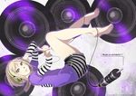  bad_id bad_pixiv_id barefoot blonde_hair feet green_eyes hands headphones legs natuwaya original shorts smile solo speaker striped 