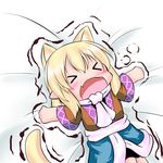  &gt;_&lt; animal_ears blonde_hair cat_ears cat_tail chibi closed_eyes extra_ears hoshizuki_(seigetsu) kemonomimi_mode lying mizuhashi_parsee open_mouth puru-see scarf solo tail touhou trembling yawning 