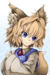  animal_ears blonde_hair blue_eyes face fox_ears fox_tail hayate-s highres multicolored_hair multiple_tails no_hat no_headwear short_hair slit_pupils smile solo tail touhou two-tone_hair upper_body yakumo_ran 