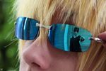  blonde_hair cosplay durarara!! heiwajima_shizuo heiwajima_shizuo_(cosplay) orihara_izaya orihara_izaya_(cosplay) photo reflection sunglasses 