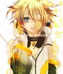  blonde_hair blue_eyes choker detached_sleeves earphones headset hekicha jewelry kagamine_len male_focus one_eye_closed open_mouth pendant shared_earphones sharing shirt smile solo vocaloid vocaloid_append 