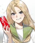  1girl 7th_stand_user blonde_hair blue_eyes can coca-cola commentary commission drink_can english_commentary female_protagonist_(7th_stand_user) gradient_background green_sailor_collar grey_background grin highres jojo_no_kimyou_na_bouken long_hair looking_at_viewer neckerchief sailor_collar school_uniform serafuku shirt short_sleeves simple_background skeb_commission smile soda_can solo sparkle upper_body white_background white_shirt yellow_neckerchief yoi_okayu 