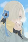  1girl alternate_costume blonde_hair blue_eyes blue_flower blue_hair blue_sky blush breath breathing_on_hands coat day flower grey_coat hair_flower hair_ornament hair_over_one_eye hands_up highres isekai_joucho kamitsubaki_studio long_hair long_sleeves looking_at_viewer multicolored_hair one_eye_covered open_mouth outdoors own_hands_together scarf sky solo streaked_hair upper_body virtual_youtuber warming_hands winter_clothes yellow_scarf zudxpnz 