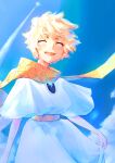  1boy absurdres baggy_clothes blonde_hair closed_eyes fate/grand_order fate_(series) highres looking_at_viewer male_focus open_mouth pistachiohyeah scarf short_hair short_sleeves sky smile solo tunic voyager_(fate) voyager_(first_ascension)_(fate) white_tunic yellow_scarf 