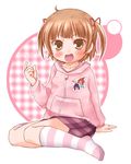  blush brown_eyes brown_hair full_body hair_ribbon hood hoodie kneehighs kurumi_(tukihina) marui_mitsuba mitsudomoe open_mouth ribbon short_hair short_twintails skirt smile solo striped striped_legwear twintails 