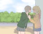  2girls blonde_hair blurry blurry_background blush brown_cardigan cardigan commentary_request day eye_contact food forever_saki_ln green_eyes green_hoodie grey_hair grey_serafuku grey_shirt grey_skirt highres hinomori_shiho holding_hands hood hoodie interlocked_fingers korean_commentary looking_at_another multiple_girls outdoors pink_hair pleated_skirt pocky pocky_day pocky_kiss project_sekai school_uniform serafuku shirt short_hair skirt tenma_saki twintails yuri 