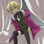  alois_trancy blonde_hair boy kuroshitsuji light_smile male male_focus sitting solo 