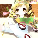  blonde_hair blush drill_hair flower hair_ornament hexagon highres japanese_clothes kikkoumon kimono kyubey mahou_shoujo_madoka_magica no_nose sandals smile stepped_on tomoe_mami twin_drills twintails yellow_eyes yume_shokunin 