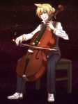  aqua_eyes blonde_hair bow_(instrument) catwhathk cello highres instrument kagamine_len male_focus sitting smile solo vocaloid 