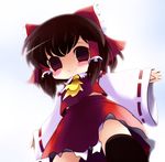  ascot blush bow brown_eyes brown_hair chibi detached_sleeves empty_eyes grin hair_bow hair_tubes hakurei_reimu highres medium_skirt midriff red_skirt shirt skirt skirt_set smile solo stepping touhou yume_shokunin 