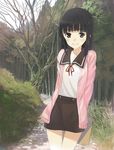  arms_behind_back bangs black_hair blunt_bangs cardigan forest hirokiku nature ribbon sakurada_maon scenery school_uniform serafuku skirt smile solo tamayura tree 