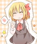  ascot bad_id bad_pixiv_id blonde_hair blush bow child closed_eyes daitirumoesu dotted_line dress hair_bow hair_ribbon heart nichijou parody plaid plaid_background ribbon rumia skirt smile solo spoken_heart star style_parody touhou v 