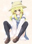  black_legwear eyes hat lozelia moriya_suwako short_hair solo thighhighs touhou yellow_eyes 