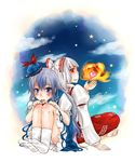  back-to-back barefoot fire fujiwara_no_mokou heart highres kamishirasawa_keine kikuichi_monji multiple_girls night night_sky sitting sky socks star_(sky) starry_sky touhou 