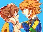  amemiya_taiyou arakumo_gakuen arakumo_gakuen_soccer_uniform armband bad_id bad_pixiv_id blue_background blue_eyes blush brown_hair inazuma_eleven_(series) inazuma_eleven_go male_focus matsukaze_tenma multiple_boys obo open_mouth orange_hair raimon simple_background 