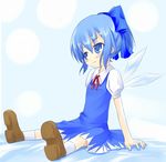  bangs blue_eyes bow cirno kuro_(be_ok) solo touhou 