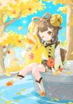  &gt;_&lt; 1girl :3 ;3 artist_name bag basket bell bloomers blue_sky blunt_bangs blurry blurry_background blush blush_stickers boots bow bow-shaped_hair braid brown_dress brown_eyes brown_hair closed_eyes closed_mouth day double-parted_bangs dress eyelashes fountain fruit_tree full_body fur-trimmed_boots fur_trim genshin_impact ginkgo_leaf green_jacket hair_bell hair_ornament highres jacket jingle_bell leaf leaf_on_liquid light_particles long_sleeves looking_at_viewer mountain one_eye_closed orange_bow outdoors puffy_long_sleeves puffy_sleeves radish short_hair sidelocks signature sitting sky smile solo sun sunsettia_(genshin_impact) tassel tree water white_bloomers white_footwear yaoyao_(genshin_impact) yuegui_(genshin_impact) yutukicom 