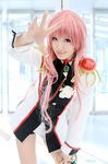  cosplay photo pink_hair revolutionary_girl_utena saya saya_(cosplayer) shoujo_kakumei_utena sword tenjou_utena uniform weapon 