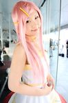  anemone anemone_(eureka_seven) cosplay eureka_7 eureka_seven eureka_seven_(series) hair_ornament hairclip photo pink_hair takamura_mashiro 