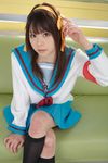  armband cosplay highres katou_mari kneehighs photo sailor sailor_uniform school_uniform serafuku suzumiya_haruhi suzumiya_haruhi_no_yuuutsu 