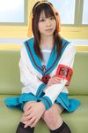  armband cosplay highres katou_mari kneehighs photo sailor sailor_uniform school_uniform serafuku suzumiya_haruhi suzumiya_haruhi_no_yuuutsu 