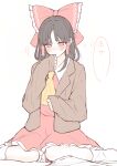  1girl ascot black_hair borrowed_clothes bow brown_jacket closed_mouth commentary_request frilled_bow frilled_hair_tubes frills hair_bow hair_tubes hakurei_reimu highres implied_yuri jacket long_hair red_bow red_eyes red_skirt seele_(chanseele0128) sitting skirt skirt_set smile solo speech_bubble thought_bubble touhou translated yellow_ascot 