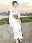  city japanese_clothes kawamura_yuki kimono obi photo print_dress print_kimono sandals sash sitting 