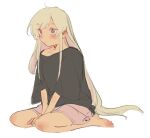  1girl barefoot black_shirt cho_kaguya-hime! colored_inner_hair commentary highres long_hair multicolored_hair pink_hair pink_shorts runami_yachiyo shirt shorts simple_background sit_north sitting solo three-quarter_sleeves untranslatable_commentary very_long_hair white_background white_hair 
