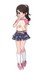  1girl arm_behind_back belt black_hair blush brown_eyes brown_hair clothes_writing commentary_request frilled_skirt frills full_body grin hair_ornament hair_scrunchie hand_up heart heart_print heisei_retro highres kneehighs layered_skirt long_hair looking_at_viewer miniskirt original pink_belt ponytail print_shirt raglan_sleeves rgst_(ramgester) scrunchie shirt shoes short_sleeves simple_background skirt smile socks solo standing star_(symbol) t-shirt v white_background white_socks 
