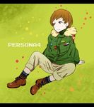  brown_eyes brown_hair full_body fur_trim green_background jacket letterboxed pants pants_rolled_up parka persona persona_4 satonaka_chie shoes short_hair simple_background sitting socks solo todoroki_suyoshi 