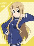  blonde_hair blue_eyes character_name ikari_manatsu jacket k-on! kotobuki_tsumugi long_hair pants solo track_pants track_suit 