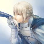  1girl armor artoria_pendragon_(all) bedivere blonde_hair blue_eyes cape cross earrings fate/stay_night fate_(series) gauntlets hand_kiss jewelry kanmuri_(hanyifan30338) kiss knight saber 