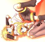  1girl bad_id bad_pixiv_id brother_and_sister highres hirobakar kagamine_len kagamine_rin siblings twins vocaloid 