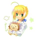  ahoge artoria_pendragon_(all) blonde_hair blouse fate/stay_night fate_(series) green_eyes jin_rikuri lion lowres mister_donut pon_de_lion saber solo star stuffed_animal stuffed_lion stuffed_toy upper_body 