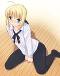  artoria_pendragon_(all) bad_id bad_pixiv_id blonde_hair blush covering covering_crotch fate/stay_night fate_(series) green_eyes katatsuka_kouji pantyhose saber shirt_tug solo 