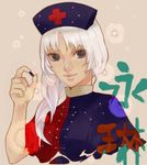  looking_at_viewer pill solo touhou white_hair xero yagokoro_eirin 