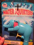  elephant inanimate tagme water_pistol 